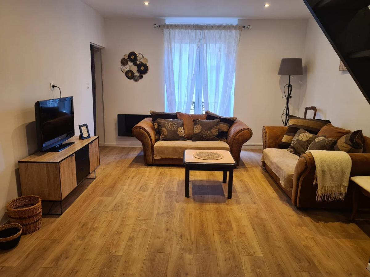 Magnifique Appartement Avec Terrasse Besseges Exteriér fotografie
